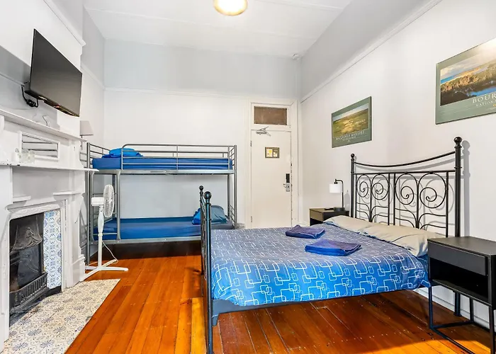 Newtown Backpackers